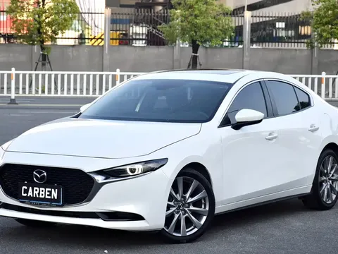 2022 Mazda 3 2.0L AT