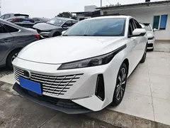 2023 Changan Lamore 1.5T GDI DCT, белый — фото 1