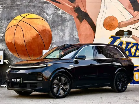 2024 Li Auto L8