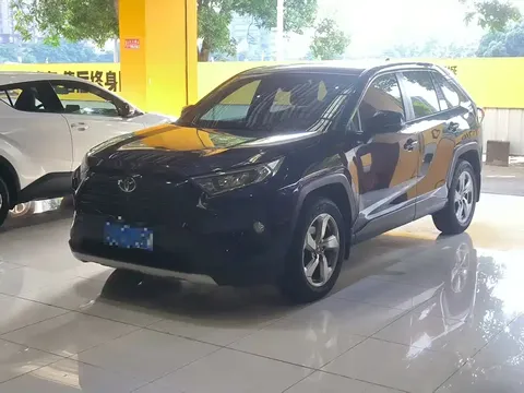 2022 Toyota RAV4 2.0L CVT 2WD Fashion Plus