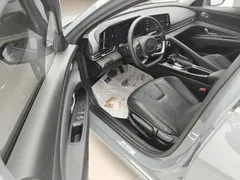 2022 Hyundai Elantra 1.5L CVT GLX Elite — фото 7