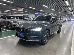 2022 Volvo XC60 4WD Zhiyi Luxury — фото 1