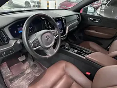 2022 Volvo XC60 4WD Zhiyi Luxury — фото 5