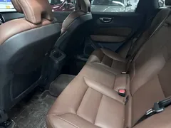 2022 Volvo XC60 4WD Zhiyi Luxury — фото 6