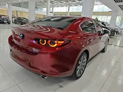 2021 Mazda 3 2.0L AT — фото 7