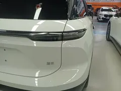 2023 Nio ES6 75kWh, белый — фото 8