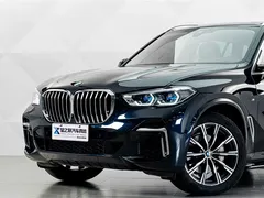 2022 BMW X5 30Li Premium M Sport Package, чёрный — фото 3