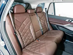 2022 BMW X5 30Li Premium M Sport Package, чёрный — фото 24