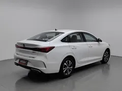 2022 Changan Eado PLUS 1.4T GDI DCT Premium, белый — фото 2