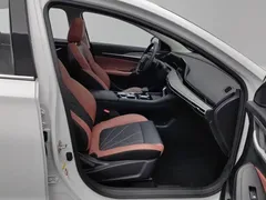 2022 Changan Eado PLUS 1.4T GDI DCT Premium, белый — фото 23