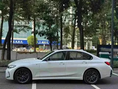 2023 BMW 3 Series 325i M Sport Night Package, белый — фото 2