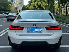2023 BMW 3 Series 325i M Sport Night Package, белый — фото 5