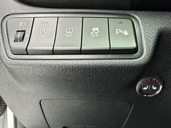 2023 Kia Seltos 1.5L CVT Luxury, белый — фото 15