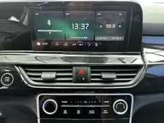 2023 Kia Seltos 1.5L CVT Luxury, белый — фото 17
