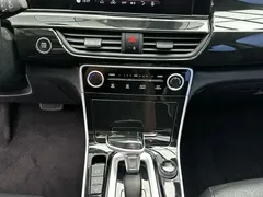 2023 Kia Seltos 1.5L CVT Luxury, белый — фото 18