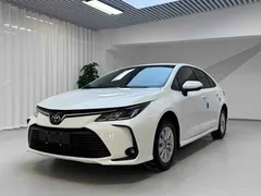 2023 Toyota Corolla 1.2T Pioneer, белый — фото 1