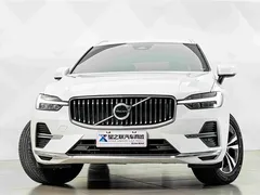 2023 Volvo XC60 4WD Luxury, белый — фото 3
