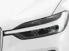 2023 Volvo XC60 4WD Luxury, белый — фото 4