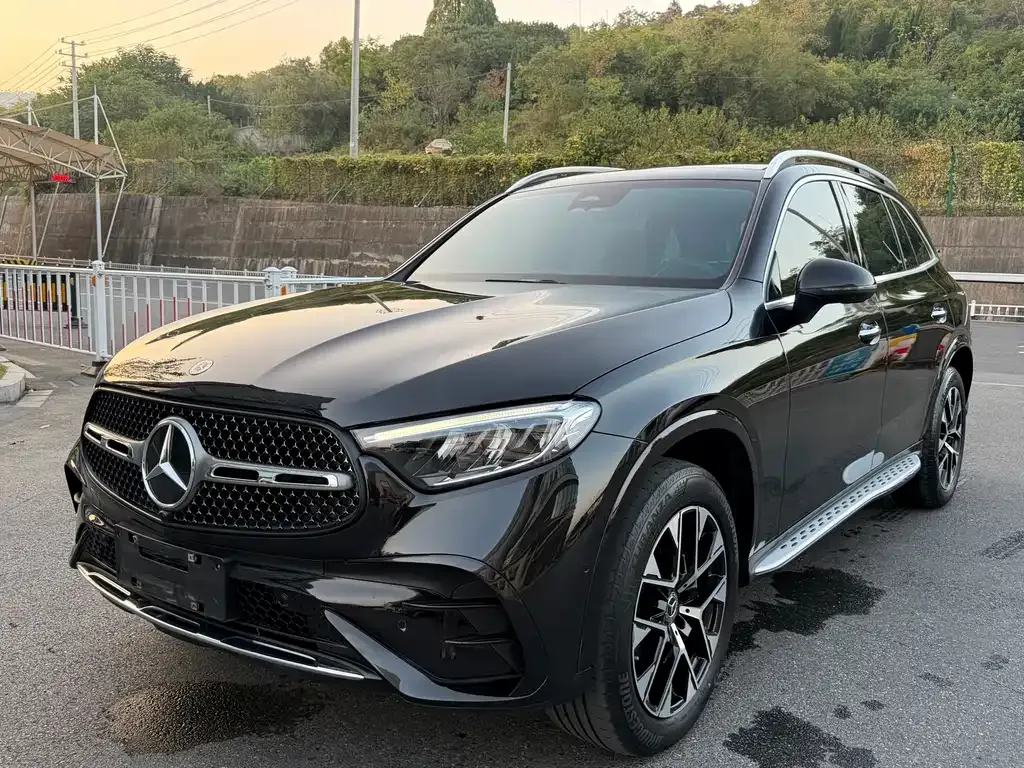 2023 Mercedes-Benz GLC 260 L 4MATIC Dynamic 5-Seat