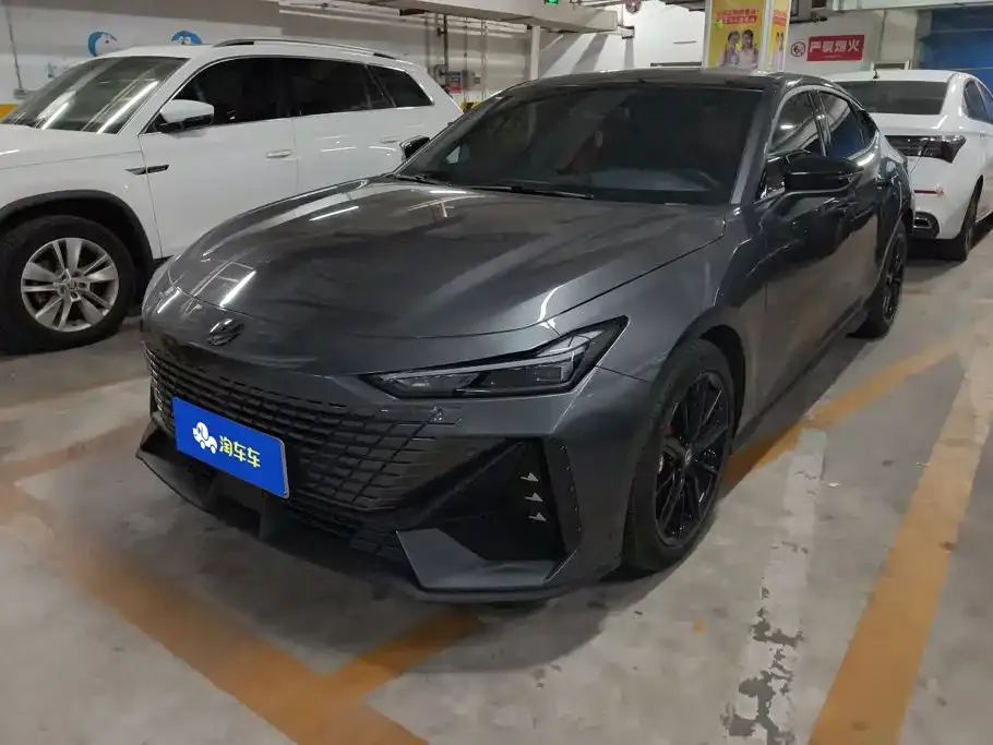 2022 Changan UNI-V 1.5T Premium