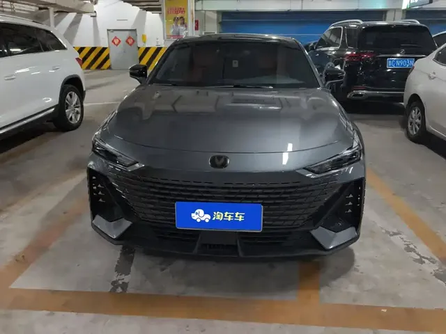 2022 Changan UNI-V 1.5T Premium