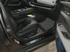 2022 Changan UNI-V 1.5T Premium — фото 8
