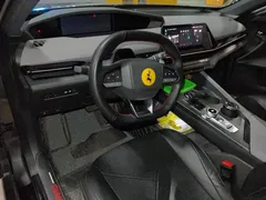 2022 Changan UNI-V 1.5T Premium — фото 12