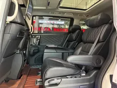 2019 Honda Elysion 2.0L Hybrid Luxury, белый — фото 6