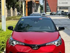 2020 Toyota C-HR 2.0L Luxury — фото 2