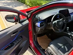 2020 Toyota C-HR 2.0L Luxury — фото 5