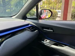 2020 Toyota C-HR 2.0L Luxury — фото 8