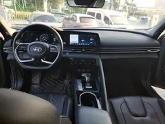 2022 Hyundai Elantra 1.5L CVT LUX Premium — фото 10