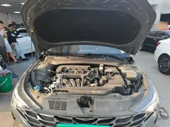 2022 Hyundai Elantra 1.5L CVT LUX Premium — фото 20