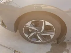 2022 Hyundai Elantra 1.5L CVT LUX Premium — фото 23