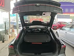 2022 Changan UNI-V 1.5T Premium — фото 19