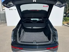 2021 Audi Q5L Sportback 40 TFSI Luxury, чёрный — фото 11