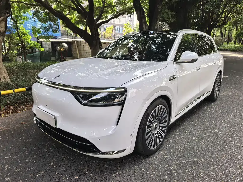 2025 Aito M8 EREV Ultra 53.4kWh 6-seat 192-line LiDAR