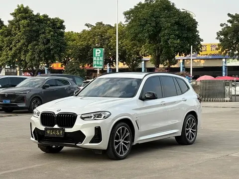 2023 BMW X3 Leading M Night Package