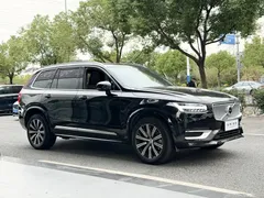 2022 Volvo XC90 7-seat, чёрный — фото 3