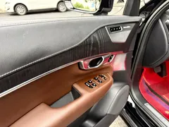 2022 Volvo XC90 7-seat, чёрный — фото 7