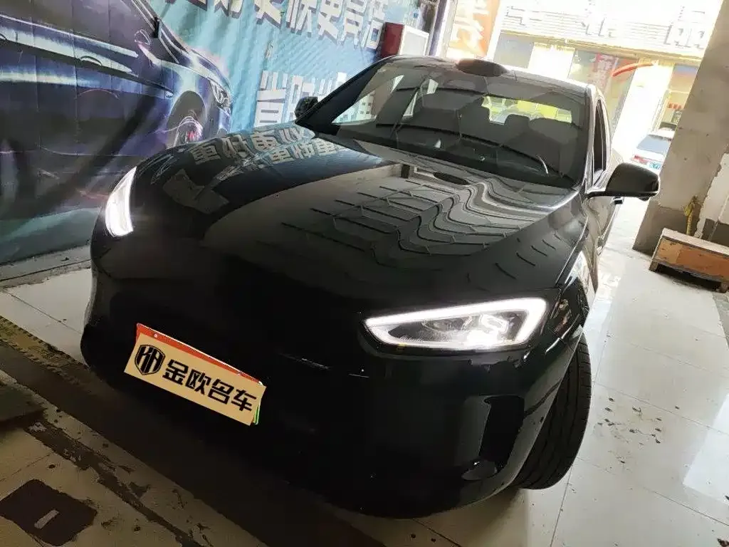2025 Aito M5 EREV Ultra 2WD