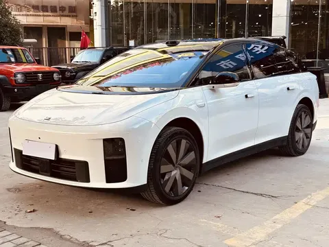 2025 Li Auto i6 2WD Standard