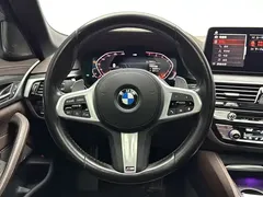 2022 BMW 5 Series 530Li Premium M Sport Package, чёрный — фото 14