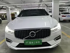 2021 Volvo XC60 4WD Luxury, белый — фото 3