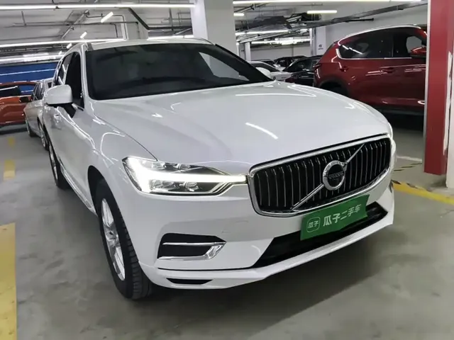 2021 Volvo XC60 4WD Luxury