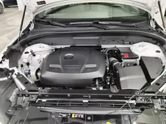 2021 Volvo XC60 4WD Luxury, белый — фото 20