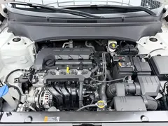 2023 Kia Seltos 1.5L CVT Luxury, белый — фото 9