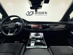 2021 Audi Q8 55 TFSI Sport, чёрный — фото 10