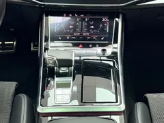 2021 Audi Q8 55 TFSI Sport, чёрный — фото 14