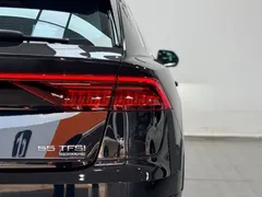 2021 Audi Q8 55 TFSI Sport, чёрный — фото 17